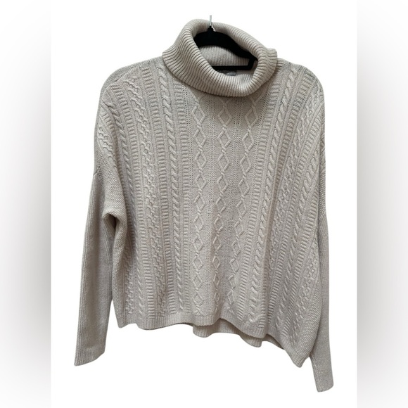 ✨ Cashmere and Wool blend sweater in Oatmeal - Made in Italy - Picture 4 of 11